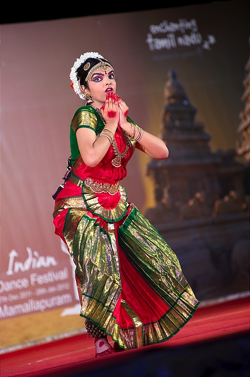 Malavika Jaikanth (Mamallapuram Dance Festival 2012 - Bharatanatyam)